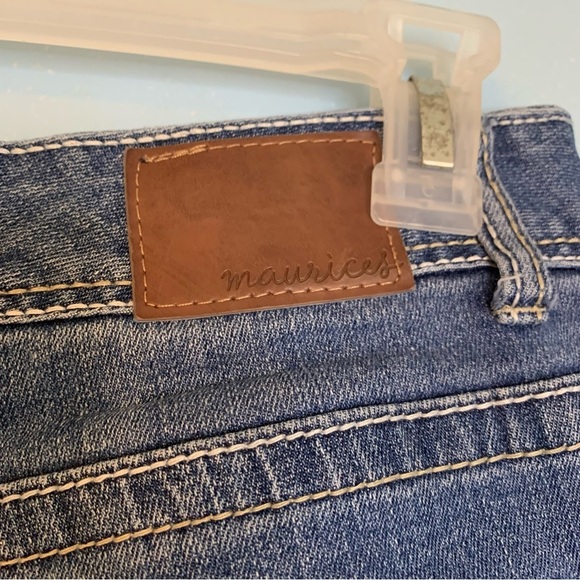 Maurice’s Curvy light washed bootcut jeans w/contrast stitching western Sz 10 - Picture 6 of 10